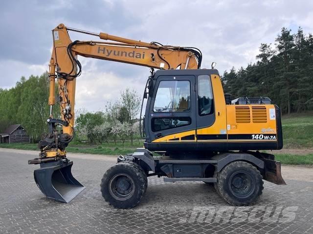 Hyundai Robex 140 W Wheeled Excavators