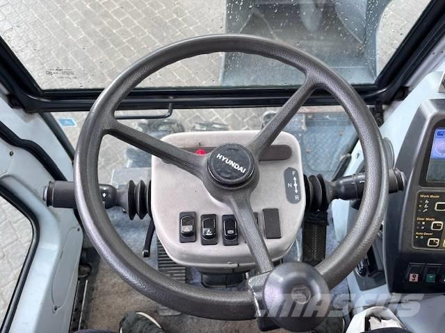 Hyundai Robex 140 W Wheeled Excavators