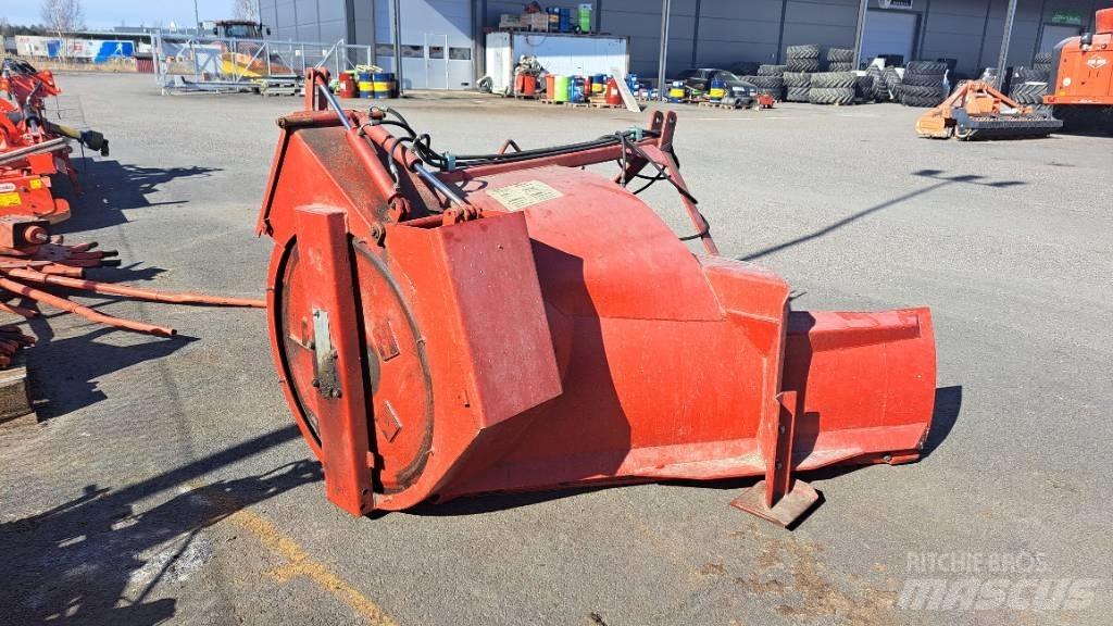  Huki 260 Snow Blowers