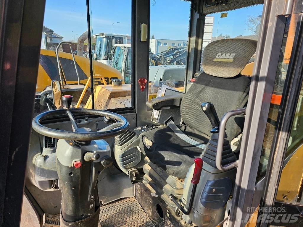 CASE WX 90 Wheeled Excavators