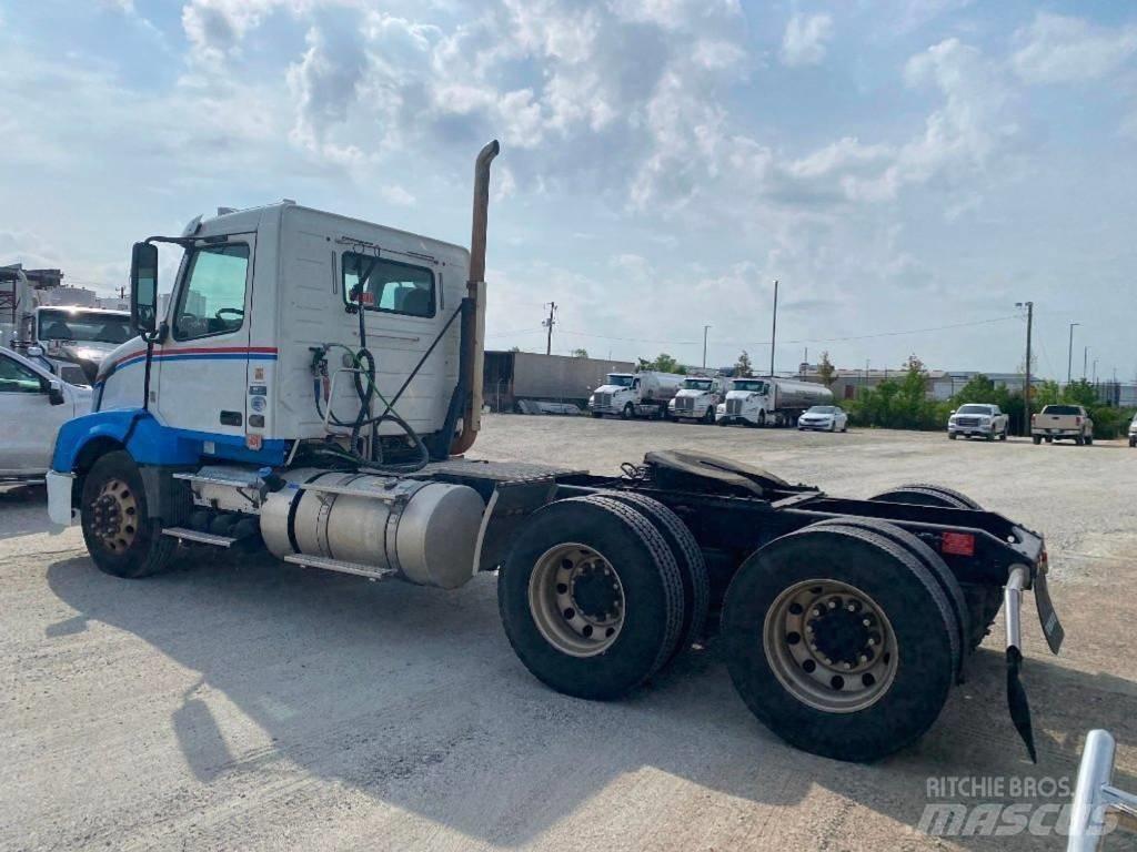 Volvo VNL Conventional Trucks / Tractor Trucks