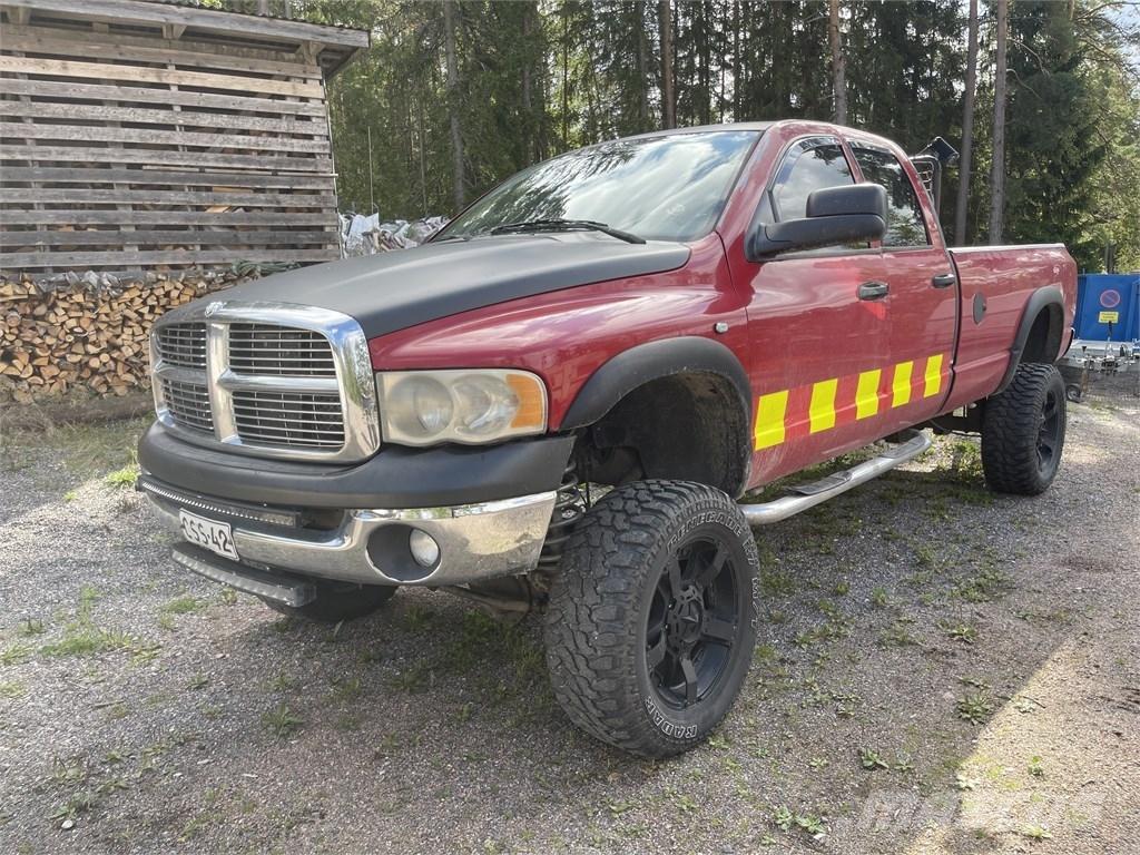 Dodge Ram 2500 Pickup Trucks