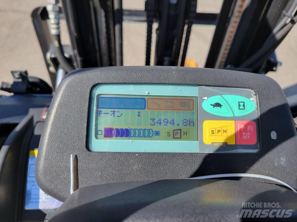 Toyota 7FB18 Electric Forklifts