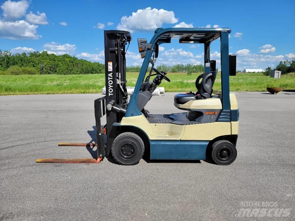 Toyota 7FB18 Electric Forklifts