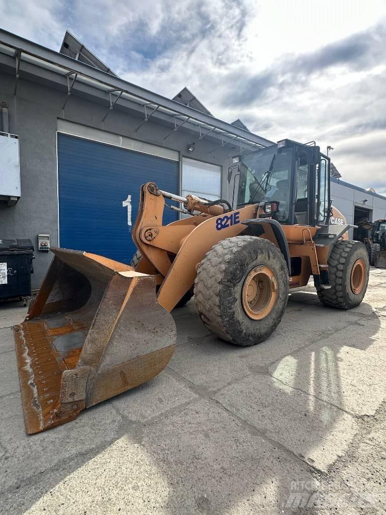 CASE 821 E Wheel Loaders