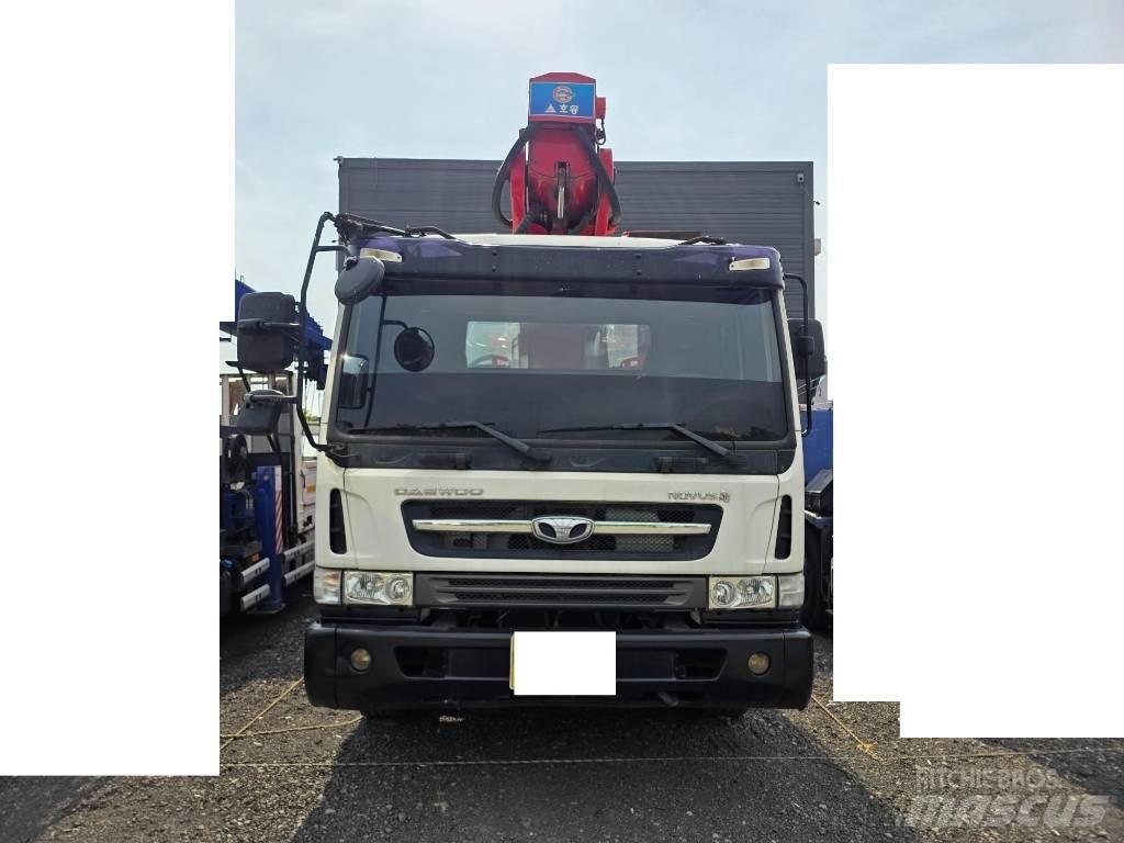 Horyong SKY450 Truck Mounted Aerial Platforms