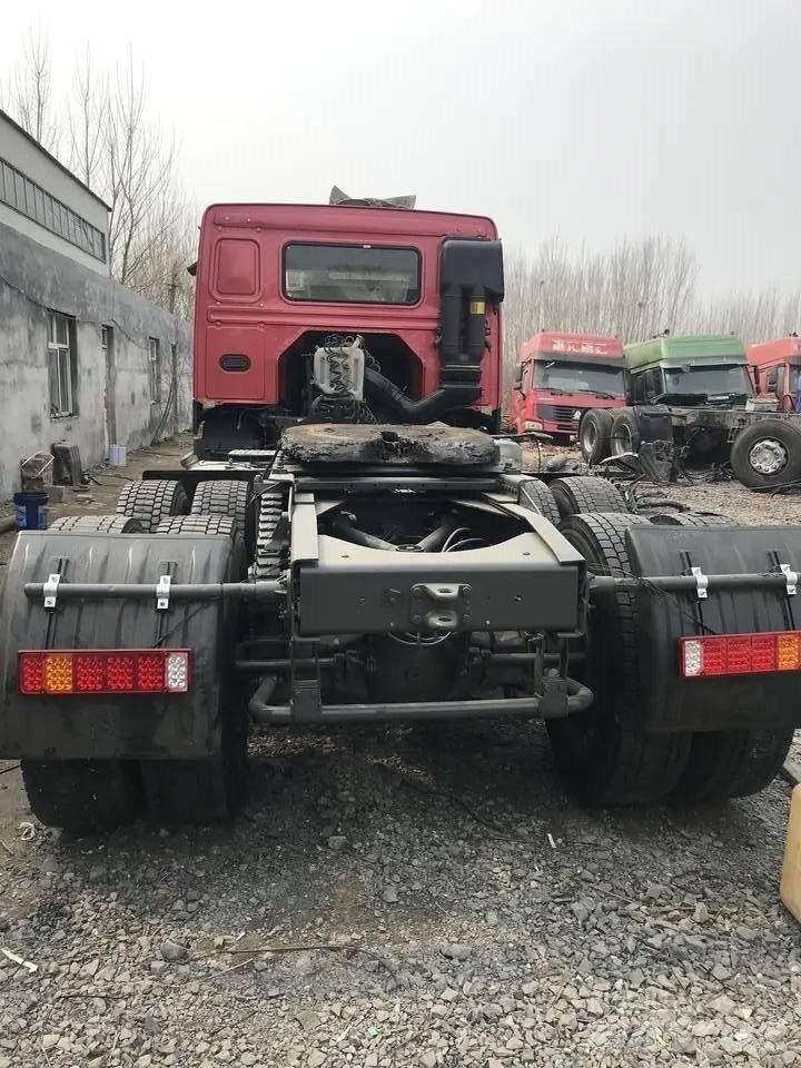 Howo 375 Conventional Trucks / Tractor Trucks