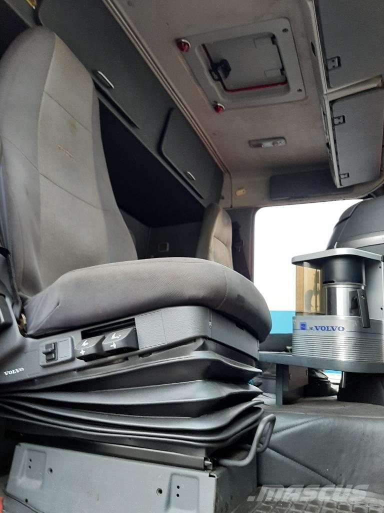Volvo FH 12 Hook lift trucks