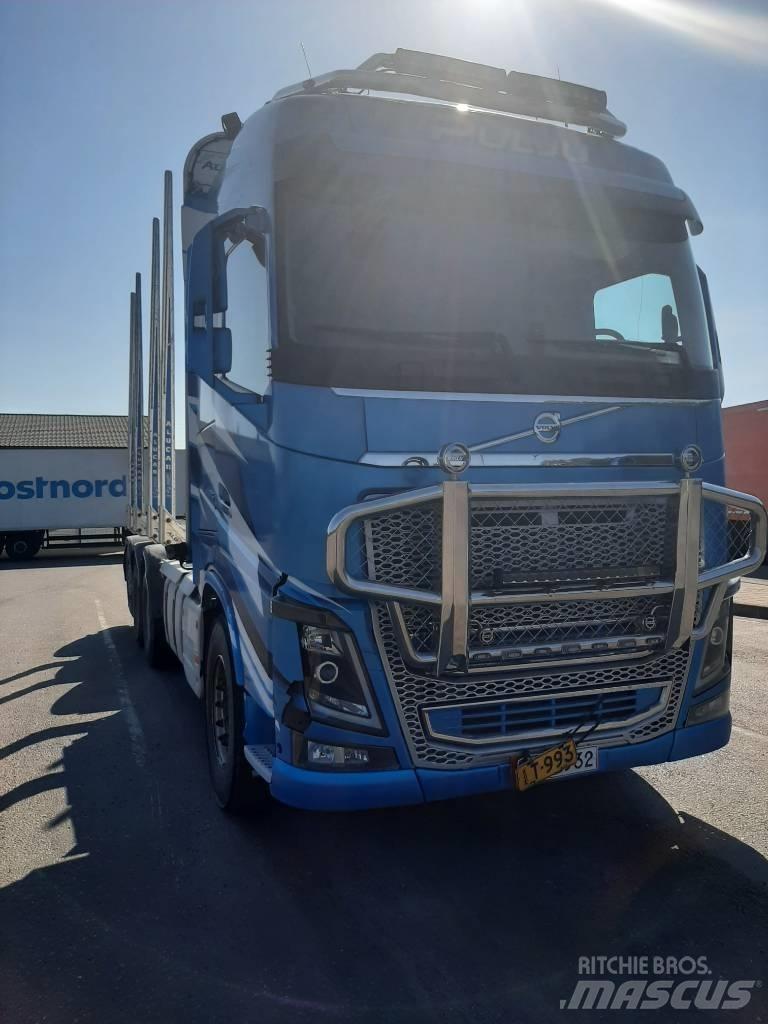 Volvo FH 16 Log trucks