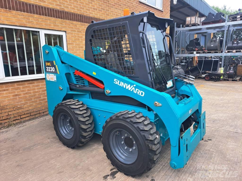 Sunward SWL 3230 Skid Steer Loaders