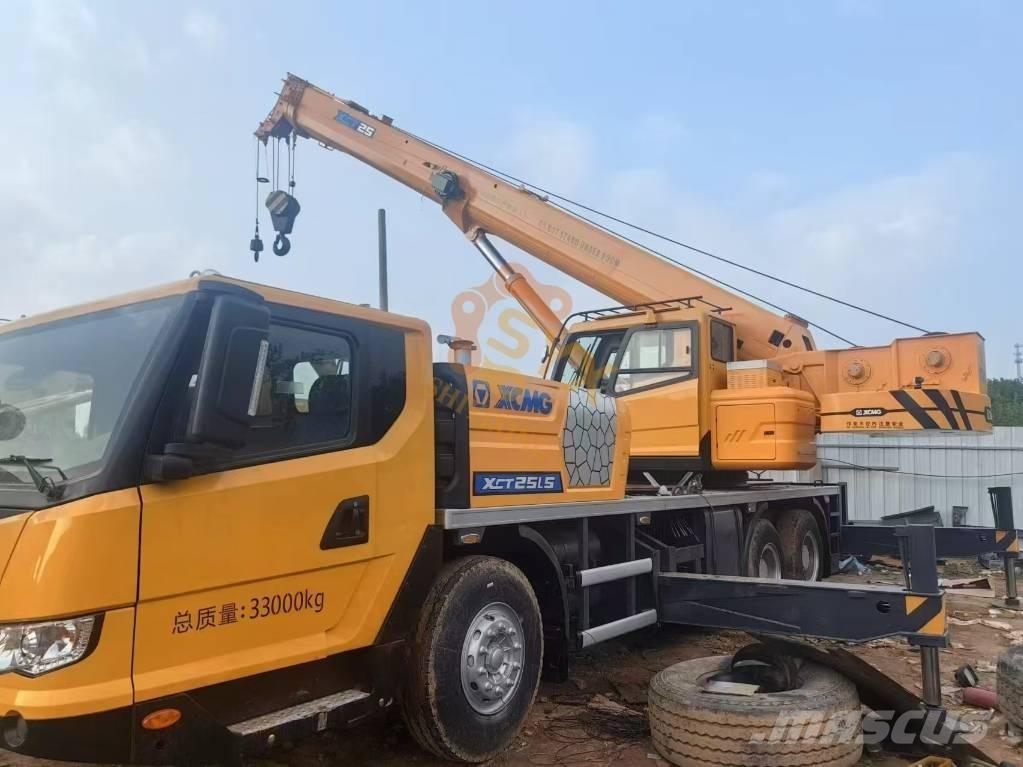 XCMG XCT 25 Mobile and all terrain cranes