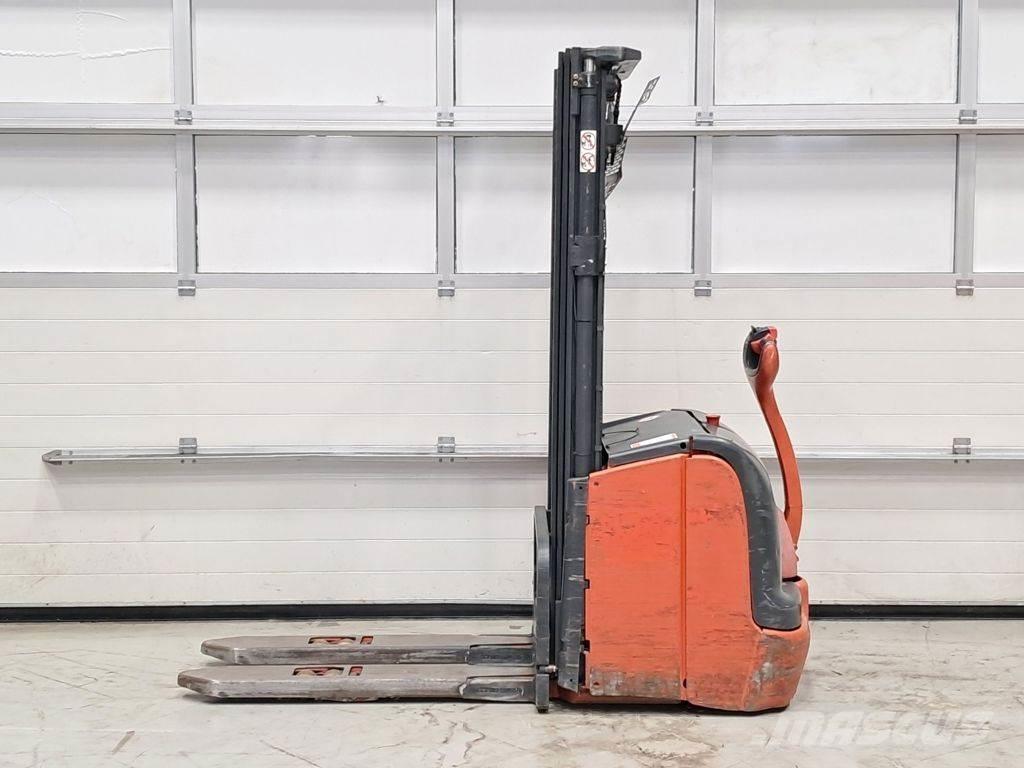 Linde L14 Pedestrian stacker