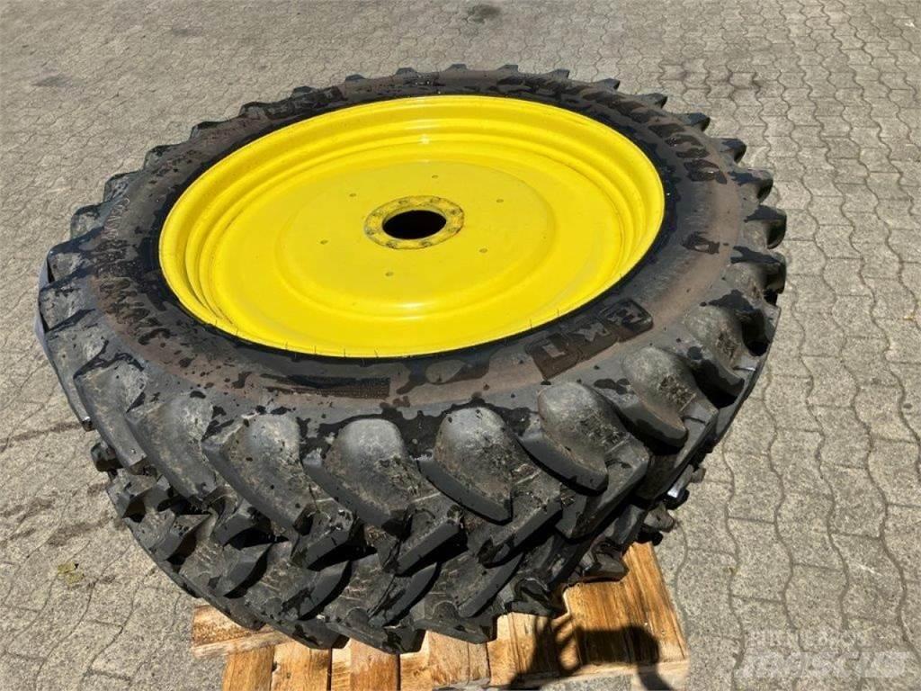 BKT 320/90R42 Tires, wheels and rims
