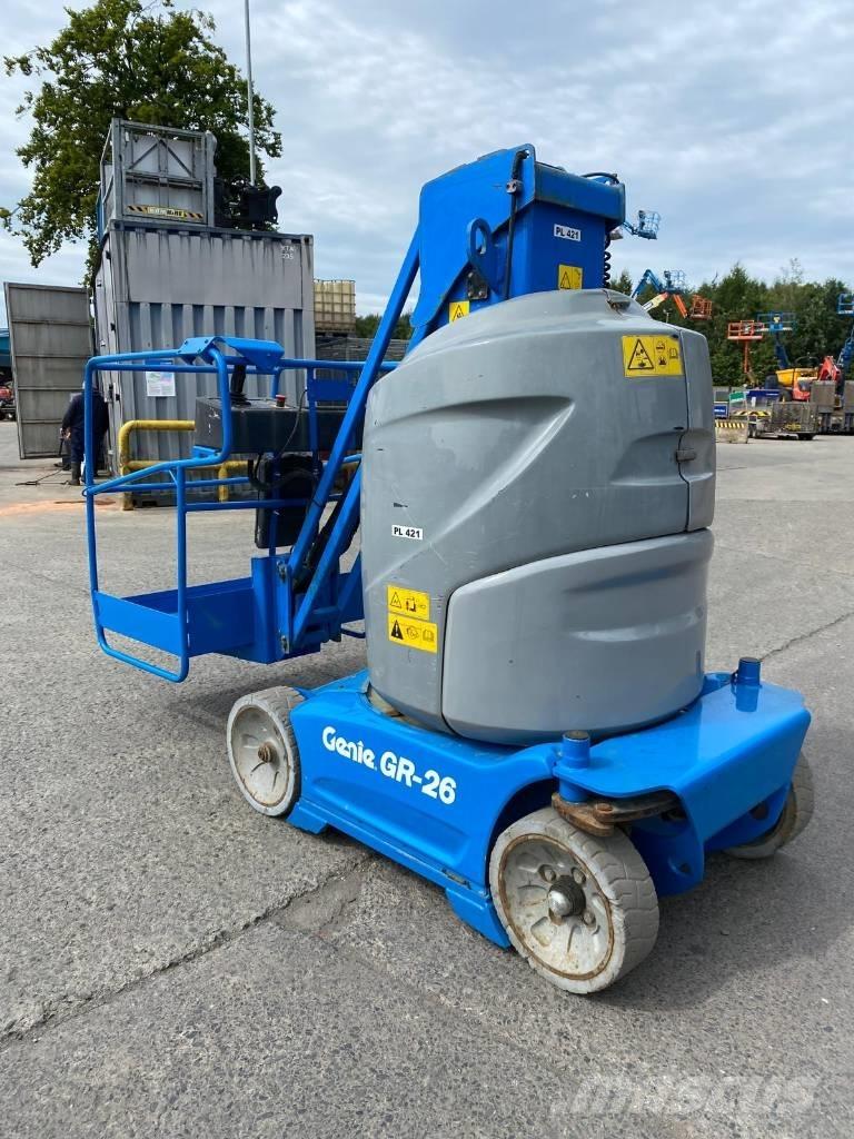 Genie GR 26 J Vertical mast lifts