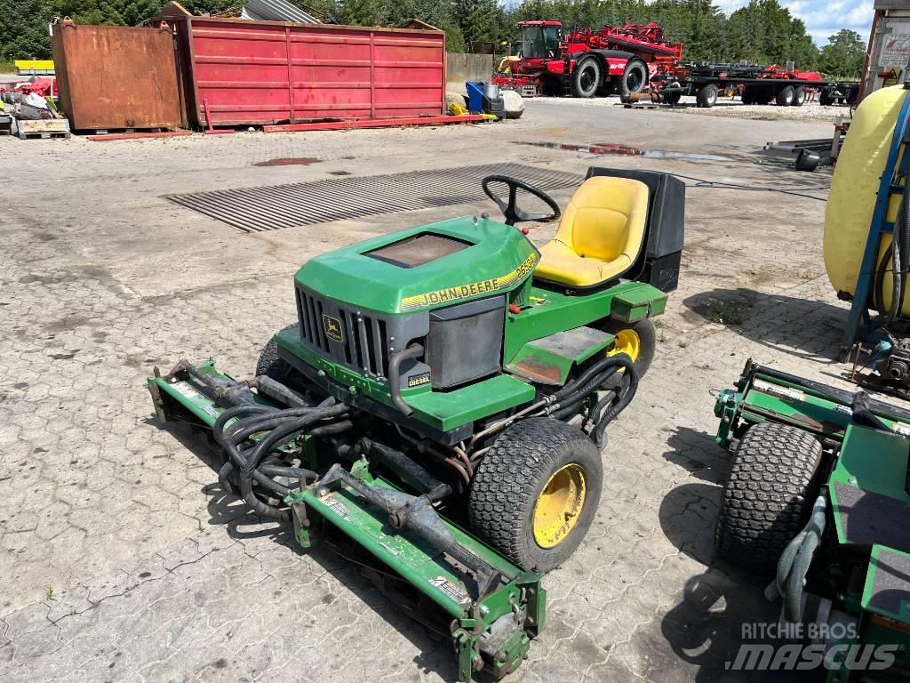 John Deere 2653 A Riding mowers