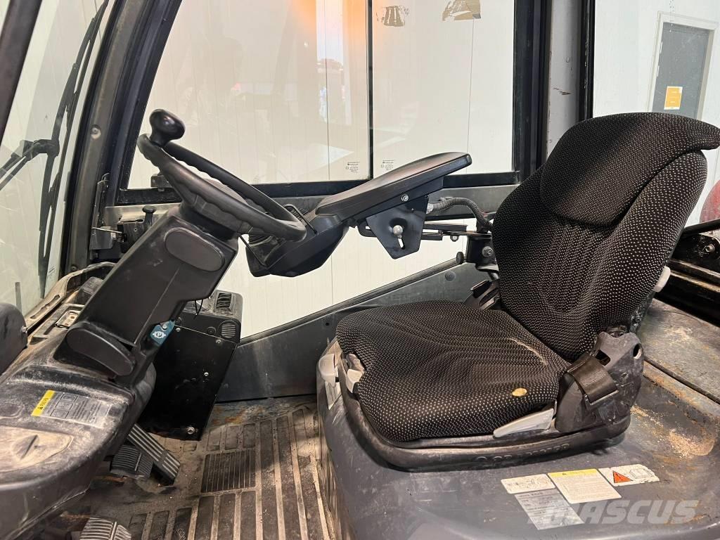 Toyota 02-8FGJF35 LPG trucks