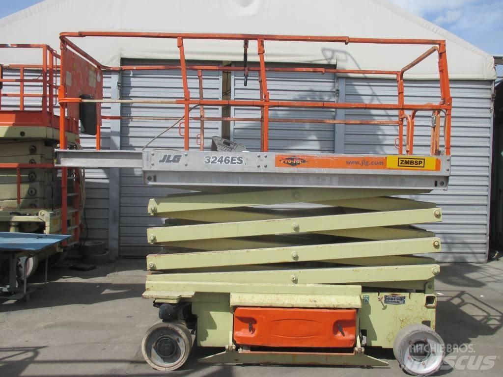 JLG 3246 ES Scissor Lifts