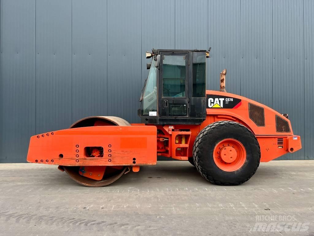 CAT CS76 XT Single drum rollers