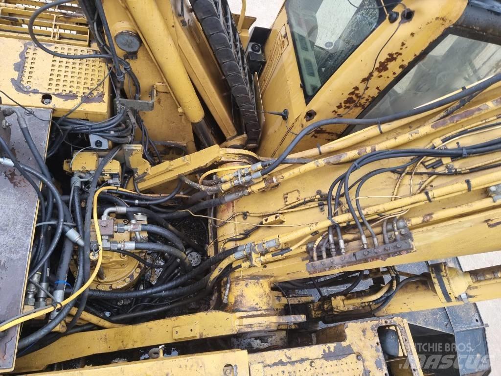 CAT M 325 C L MH Waste / Industry Handlers