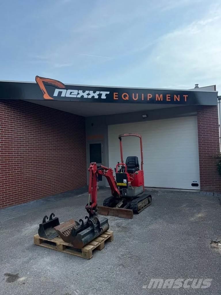 Bobcat E08 Mini Excavators <7t (Mini Diggers)