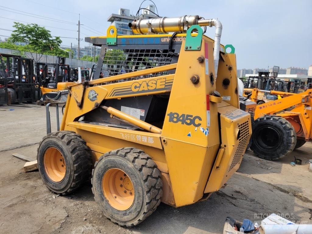 CASE 1845 C Skid Steer Loaders