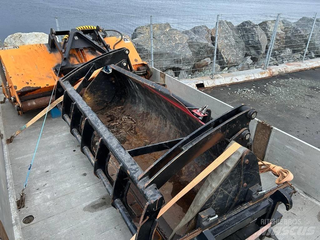 Manitou CBG 2300 Buckets