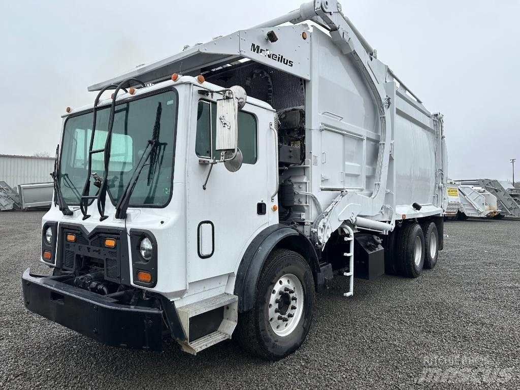 Mack MRU613 Garbage Trucks / Recycling Trucks