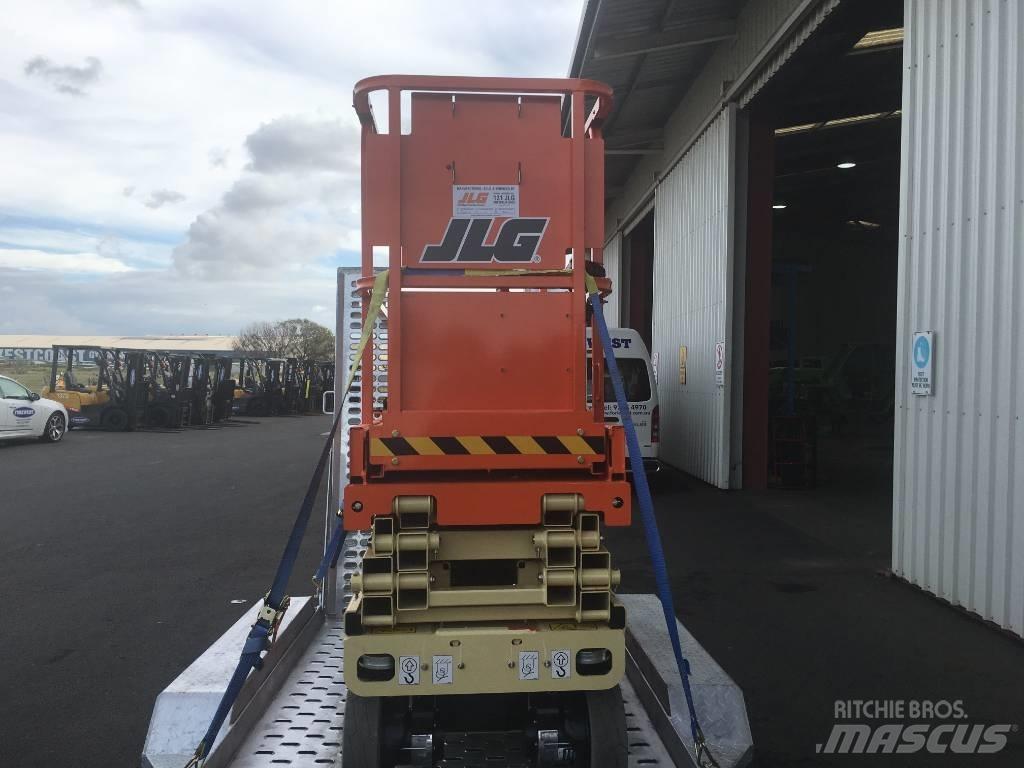 JLG 1932 E Scissor Lifts