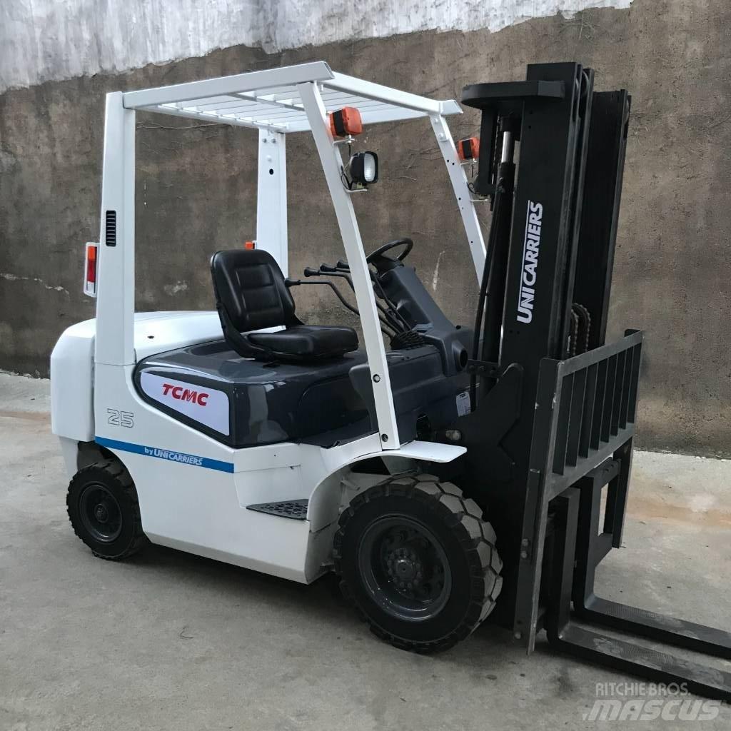 TCM 25 Diesel Forklifts
