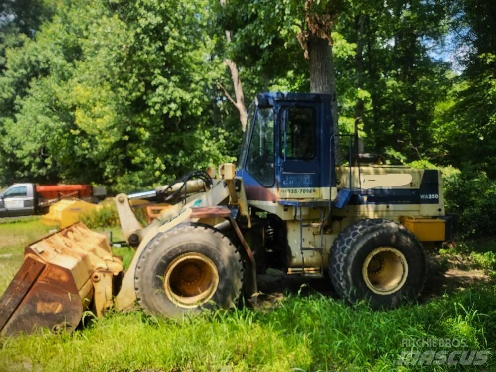 Komatsu WA 250 Wheel Loaders