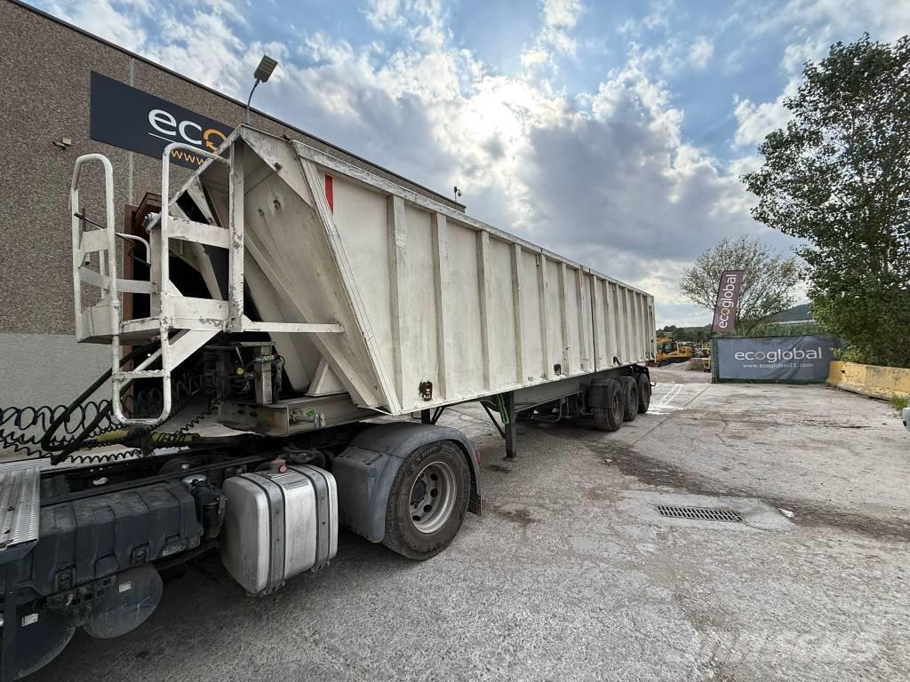 Fruehauf 38M Grain / Hopper / Tipper Trailers