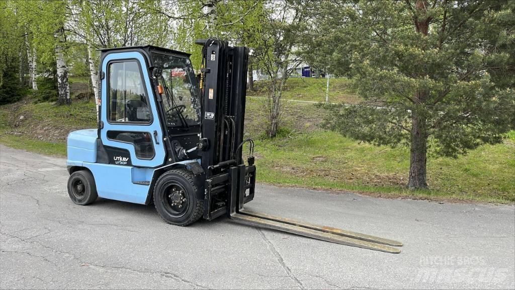 Utilev UT 30 PD Diesel Forklifts