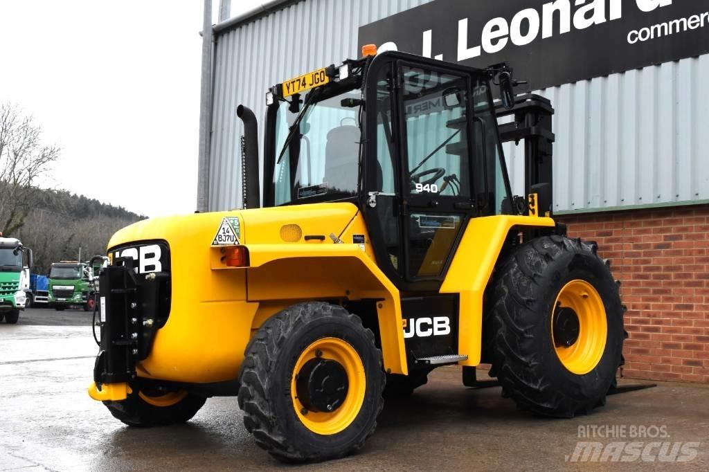 JCB 940 Rough Terrain Trucks