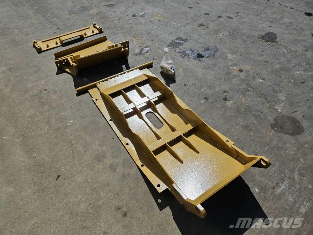 CAT 140M3 Tracks, chains and undercarriage