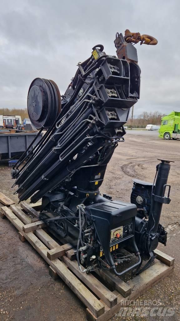 Hiab 244 EP-5 HiPro Knuckleboom cranes