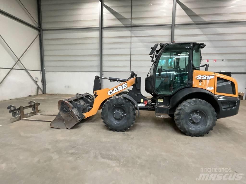 CASE 221 F Wheel Loaders