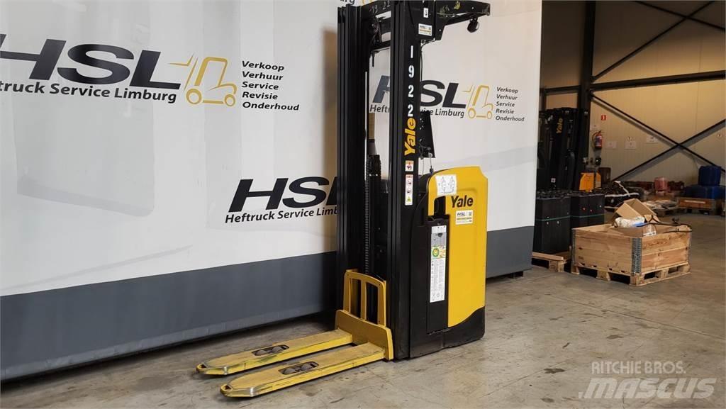 Yale MS16S 2020 Pedestrian stacker