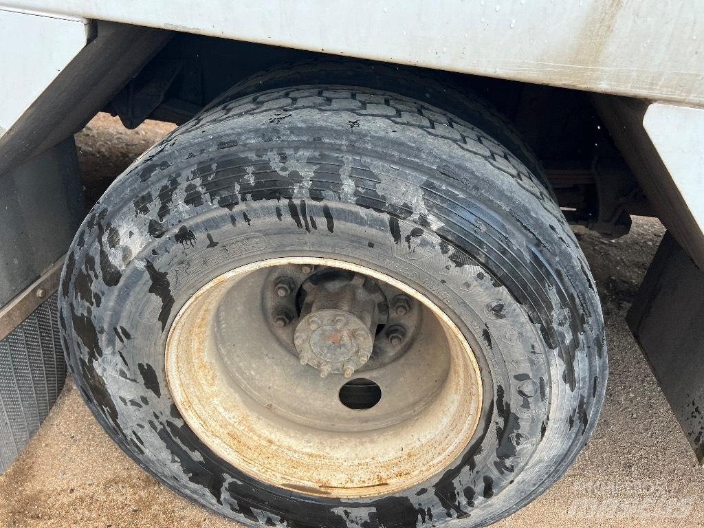Ford F 750 XL Work Trucks / Municipal