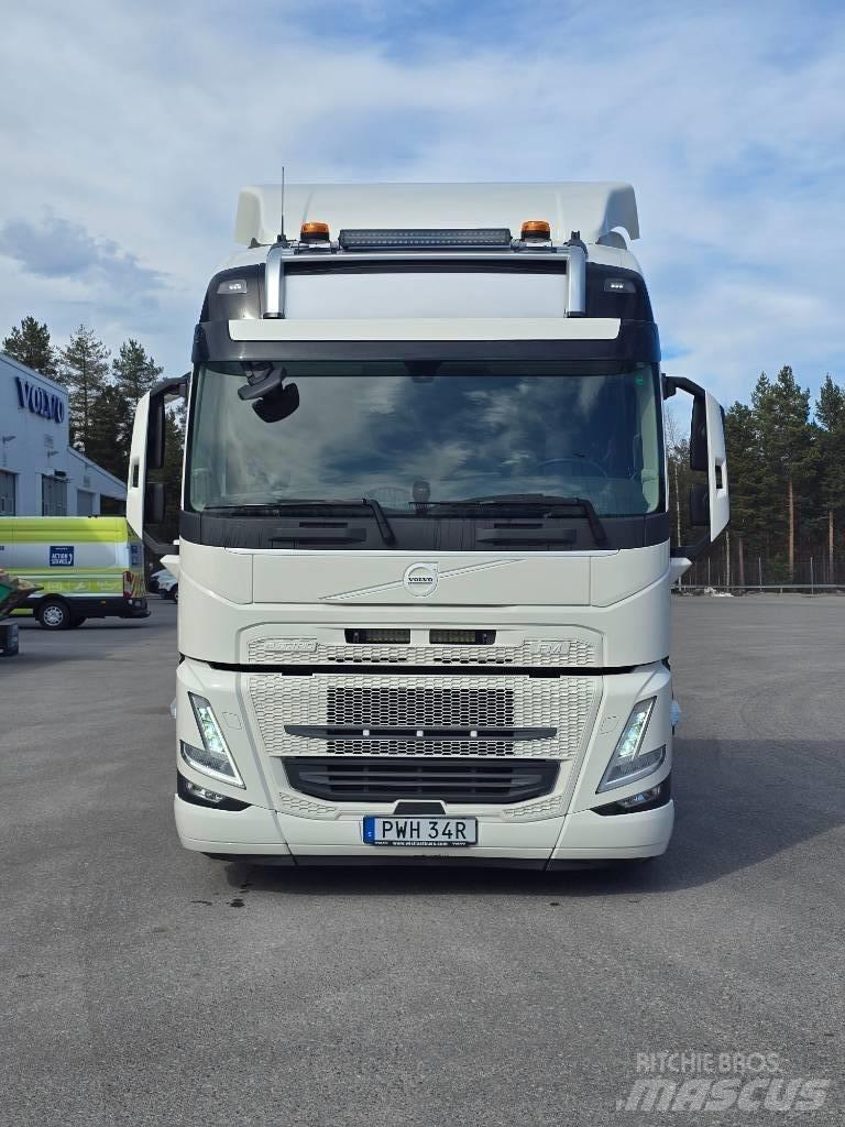 Volvo FM Electric Hook lift trucks