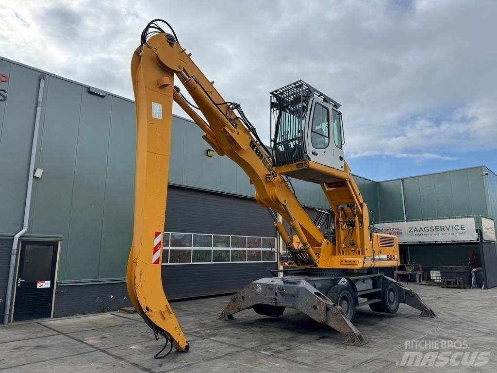 Liebherr A 924 C Waste / Industry Handlers