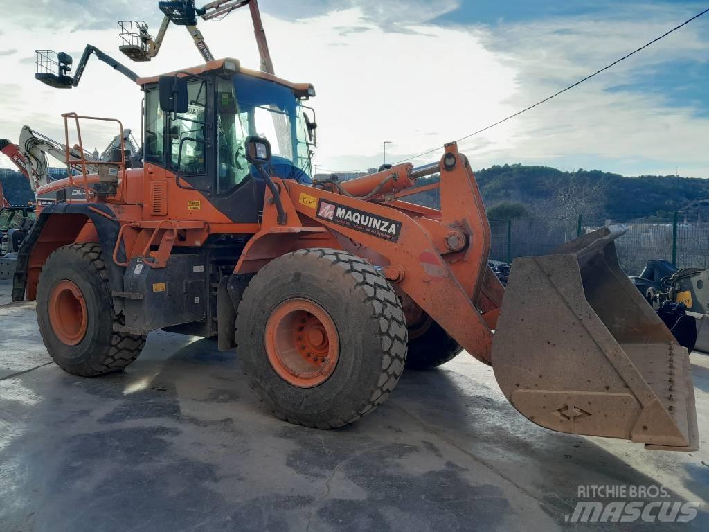 Doosan DL 300 Wheel Loaders