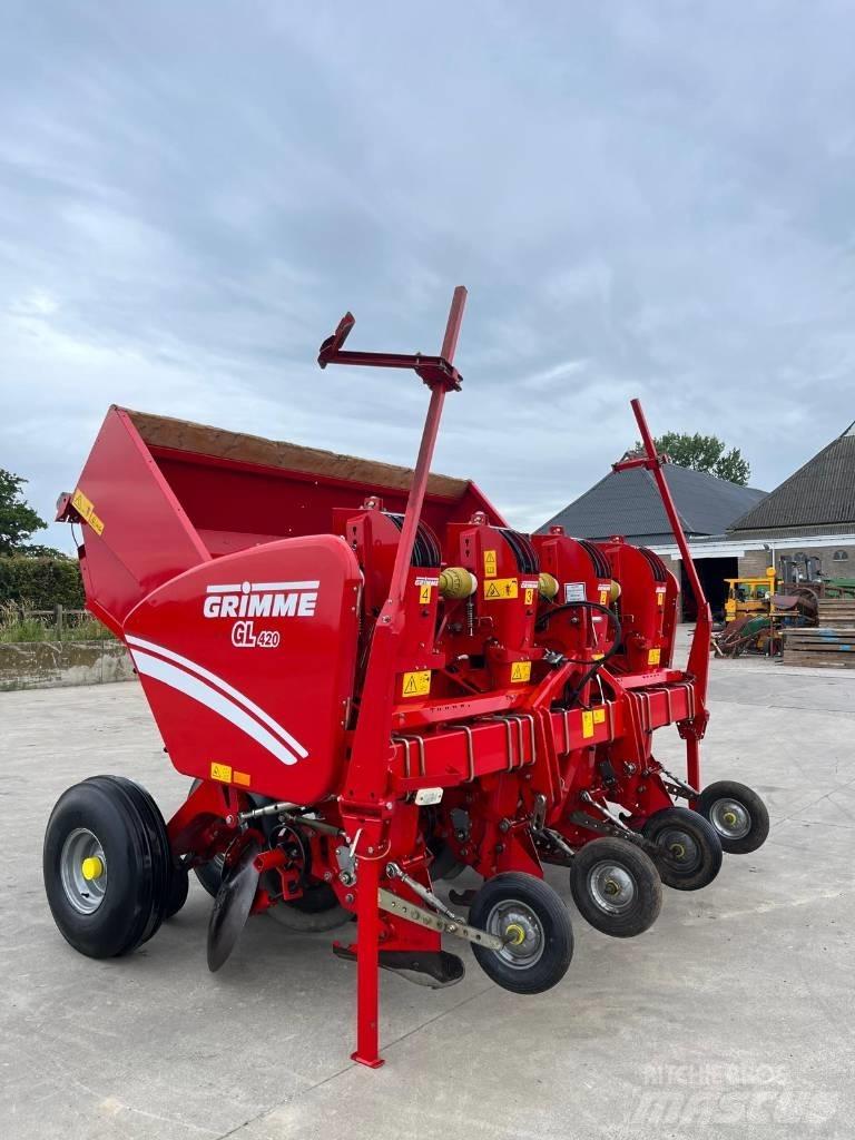Grimme GL 420 Potato Planters