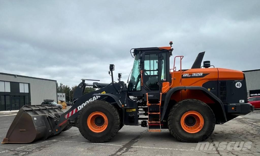 Doosan DL 320-7 Wheel Loaders