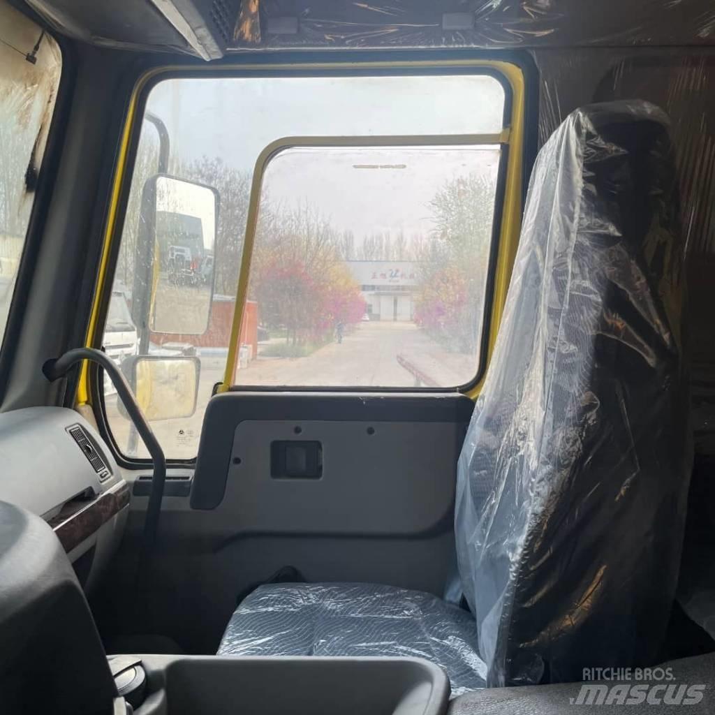 Howo 371 8x4 Dump Trucks
