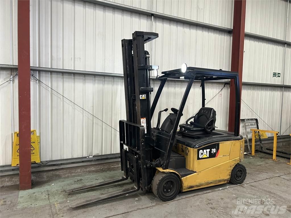 CAT EP20PN Electric Forklifts