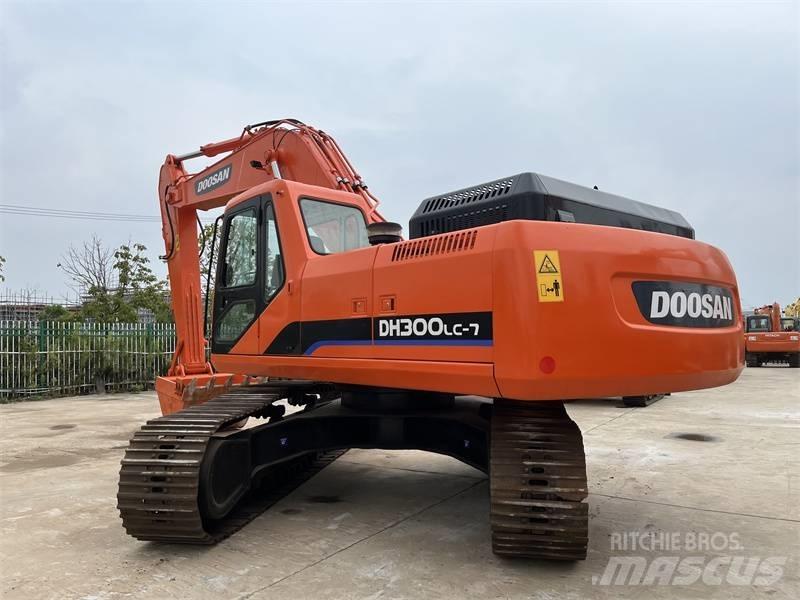 Doosan 300 Crawler Excavators