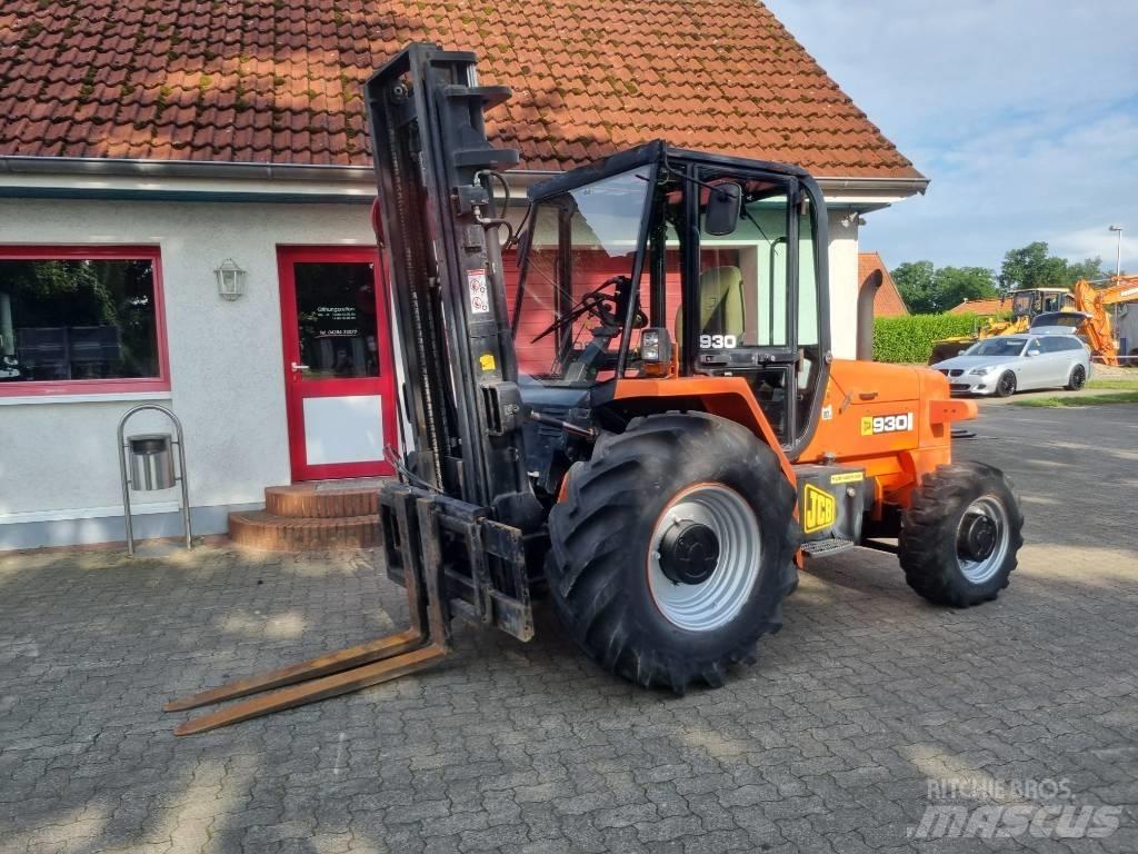 JCB 930-4 Rough Terrain Trucks