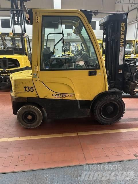 Hyster H2.5FT Diesel Forklifts