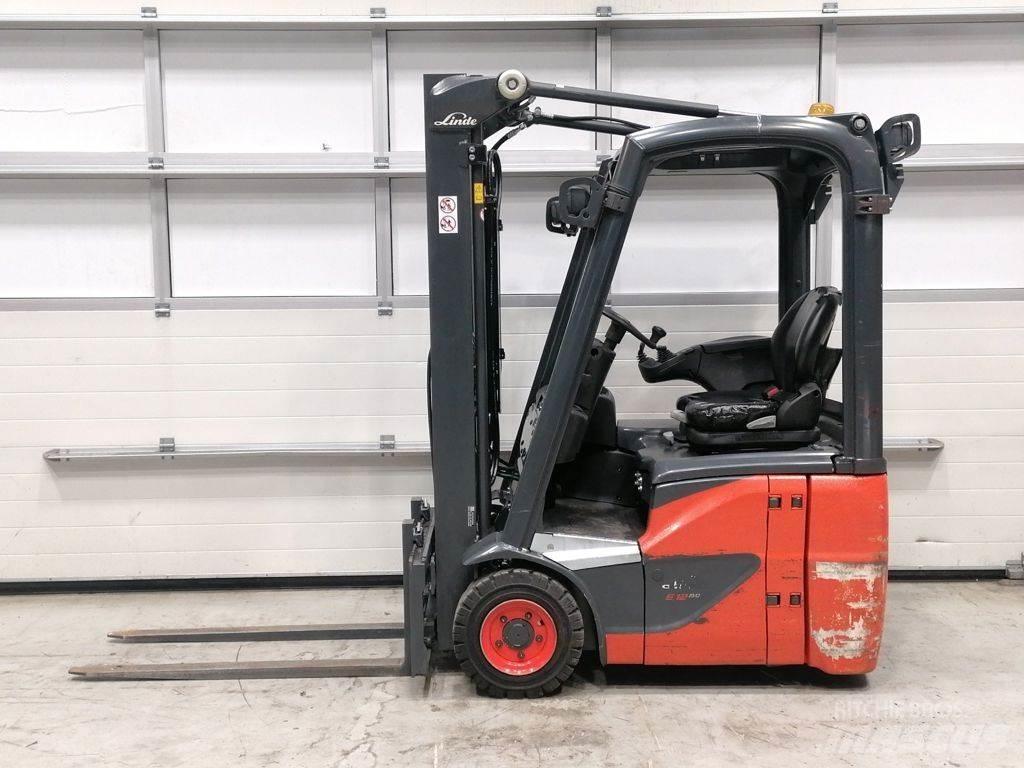 Linde E12-02 Electric Forklifts