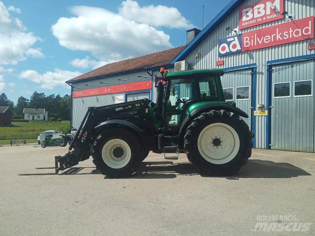 Valtra T 160 Tractors